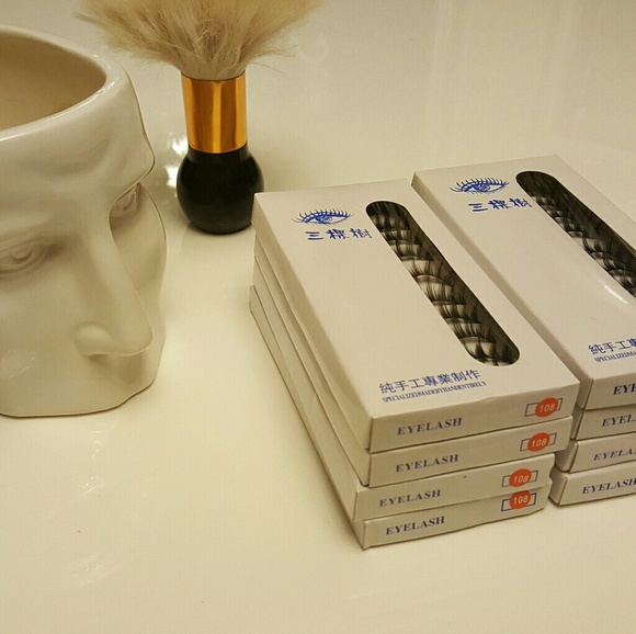 True Or False Lash 108 Bundle - Picture 2 of 2