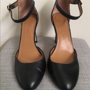 Banana Republic Black Ankle-Strap Heels sz 6.5