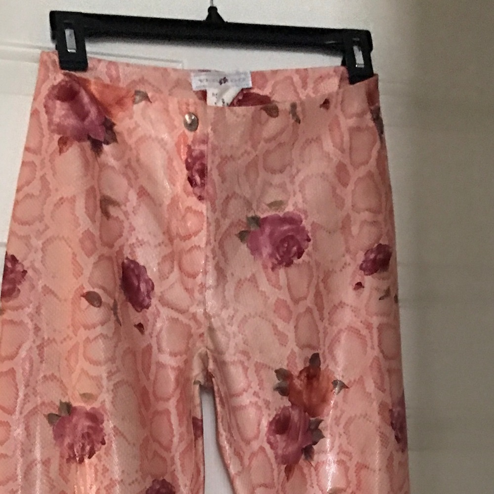 Vertigo Paris sexy snakeskin-like pants
