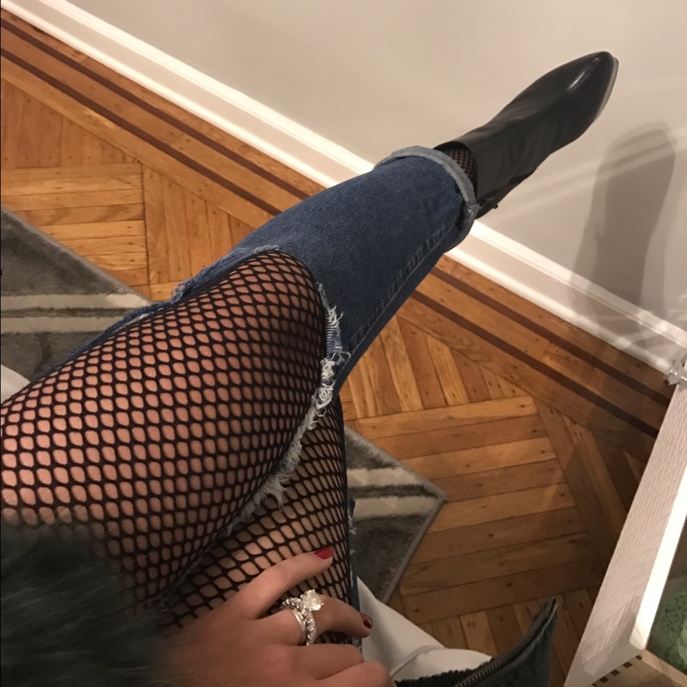 Meet your Posher, Chanel