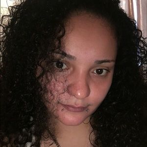 Meet your Posher, Clara