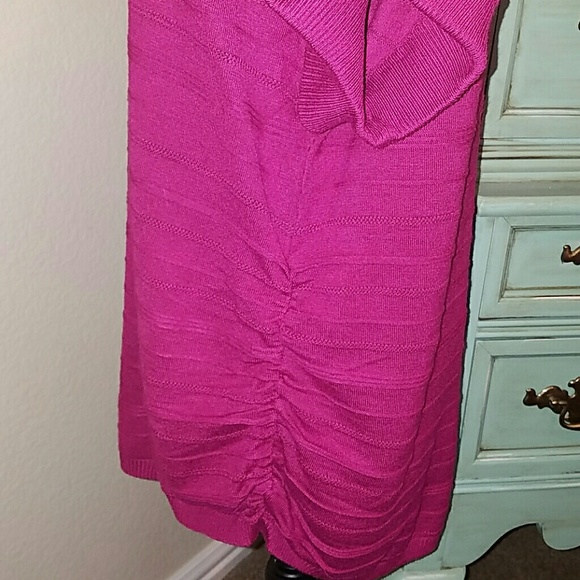 Day sale 🌺APT 9 Top WITH RUCHED DETAILING - Picture 4 of 6