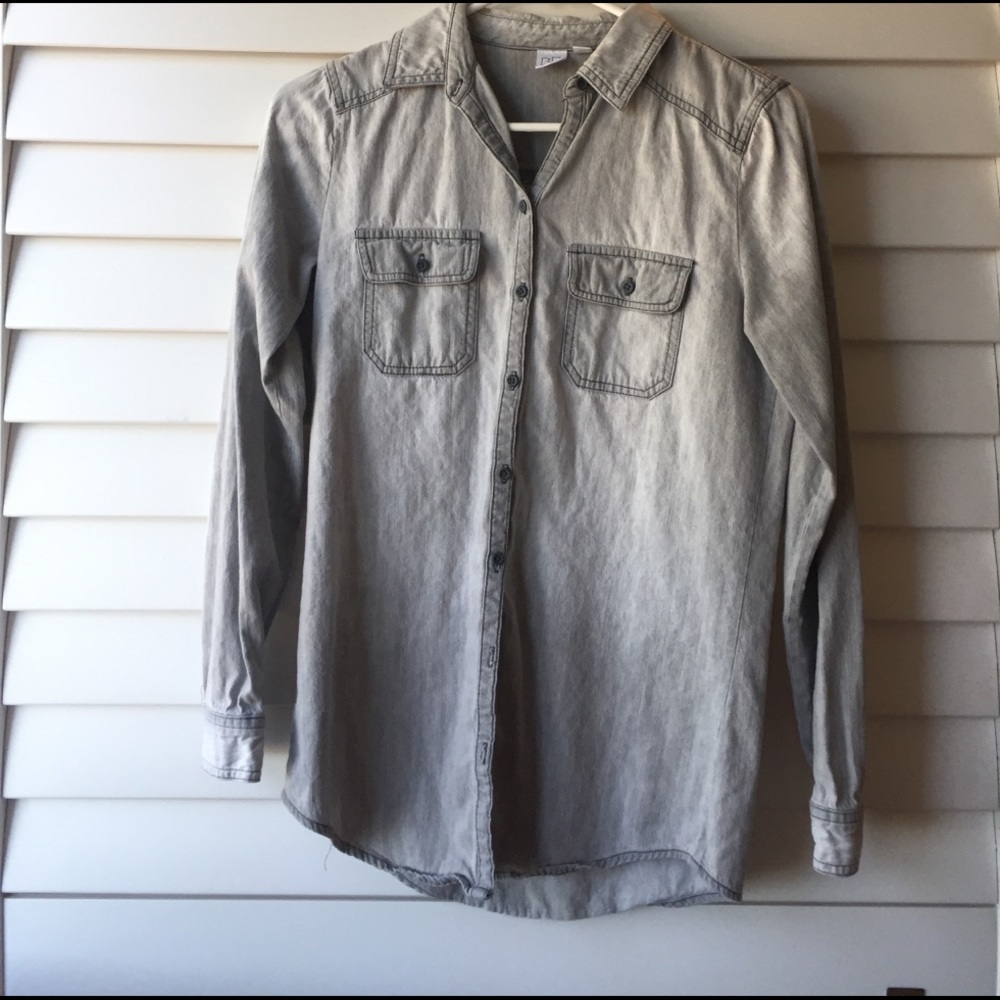 Gray button up
