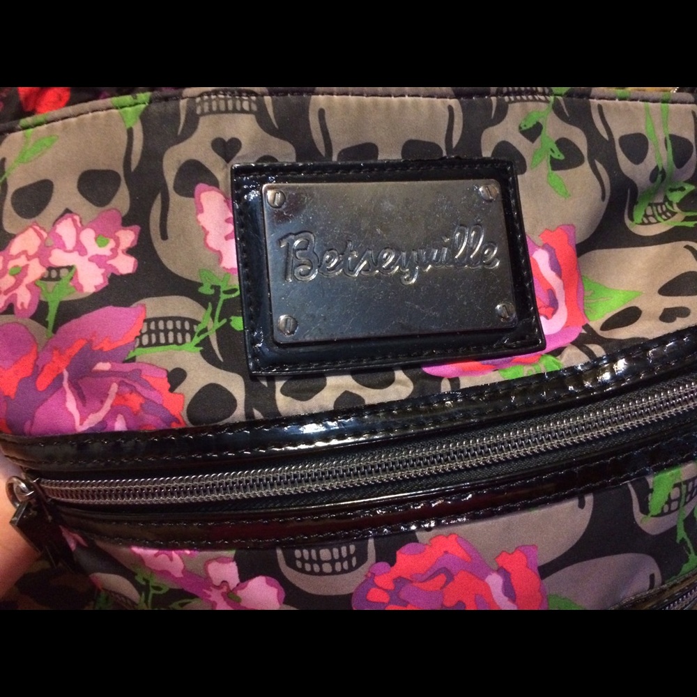 Betseyville bags additional pics💖💖💖