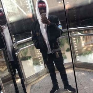 Meet your Posher, Santana