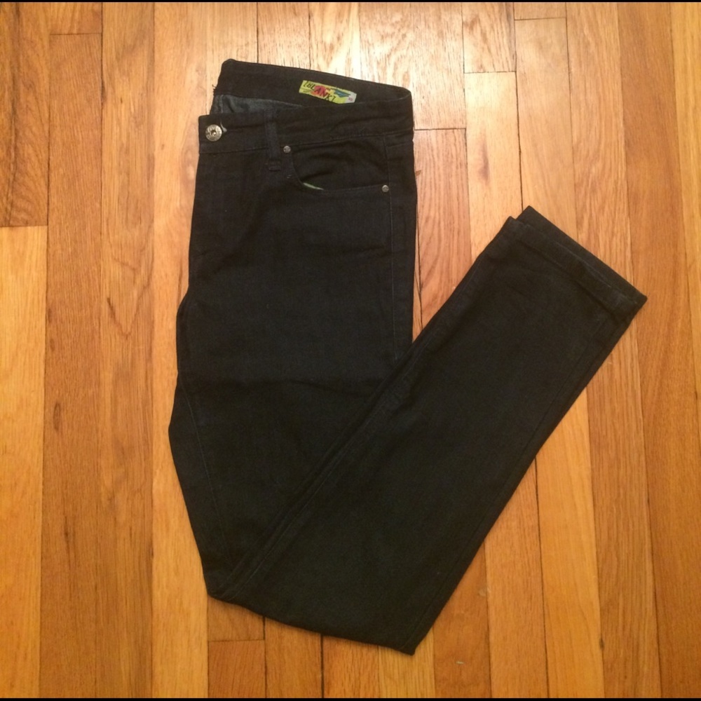 S A L E   Blanc Jeans!!!!