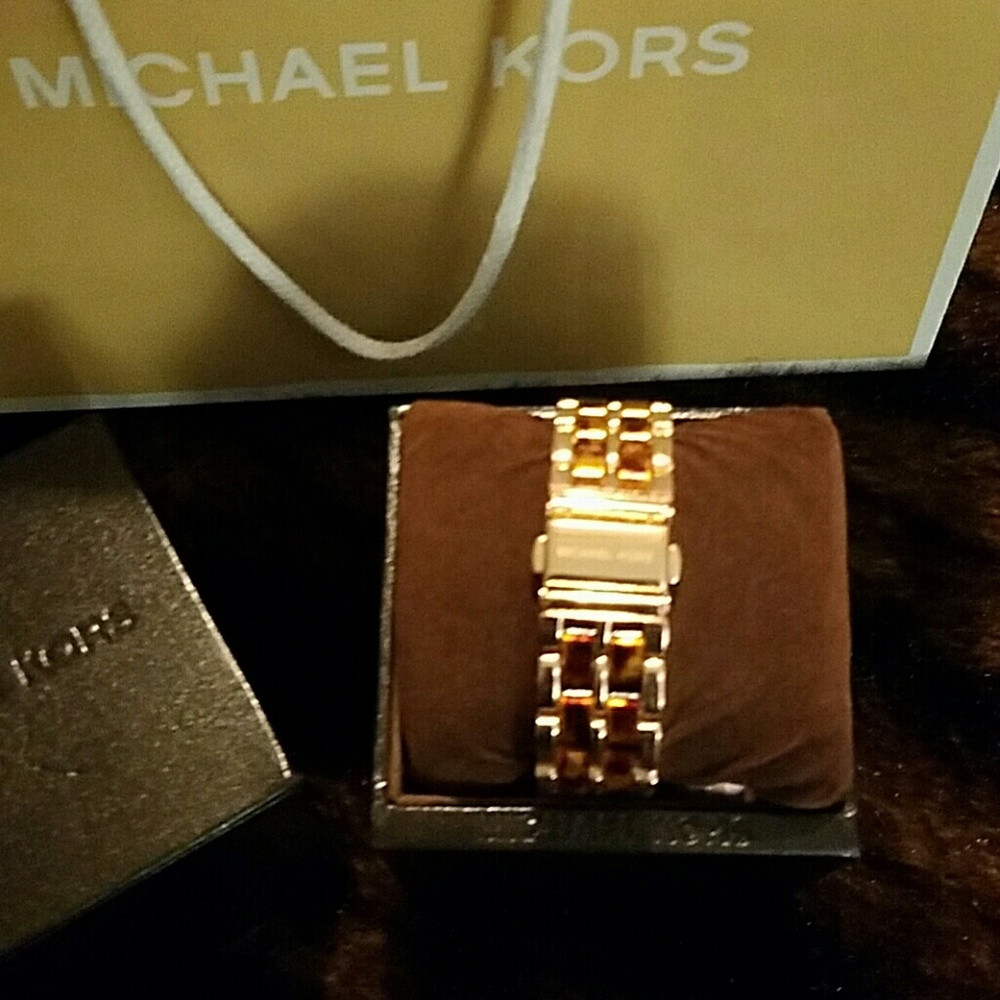 Micheal Kors Watch! - Picture 4 of 4