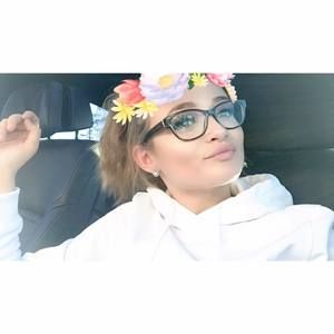 Meet your Posher, Maddie