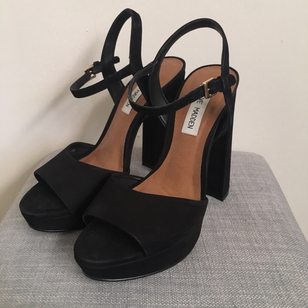 Steve Madden Black KIERRA Platform Heels size 7
