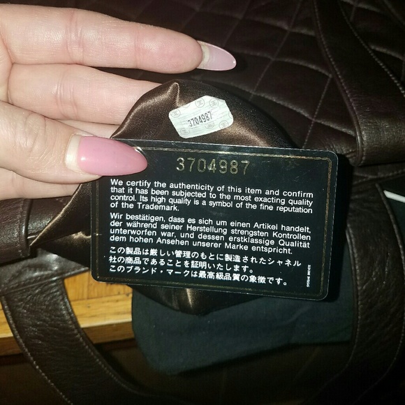 Authentic CHANEL VINTAGE PURSE - Picture 4 of 4