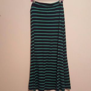 Mossimo long skirt M