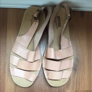 mtng originals sandals (light pink)