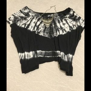 Black and white tie dye crop top