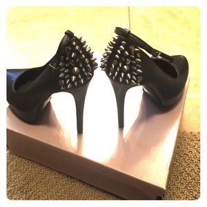 Black Spiked Pumps Size 6