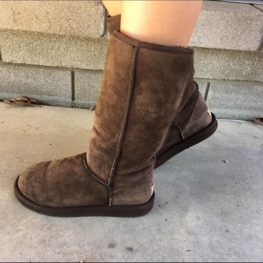 Uggs women's size 7, fits 7 - 8