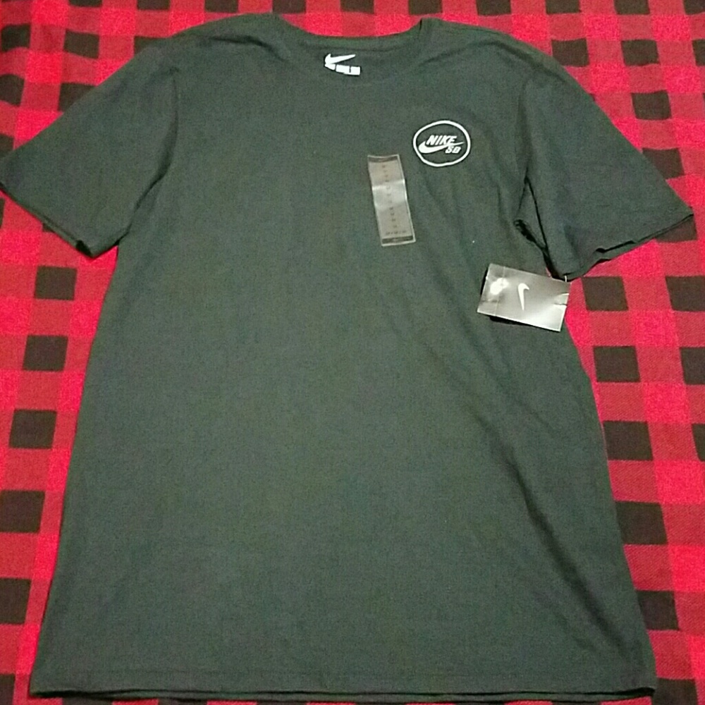 Nike tshirt