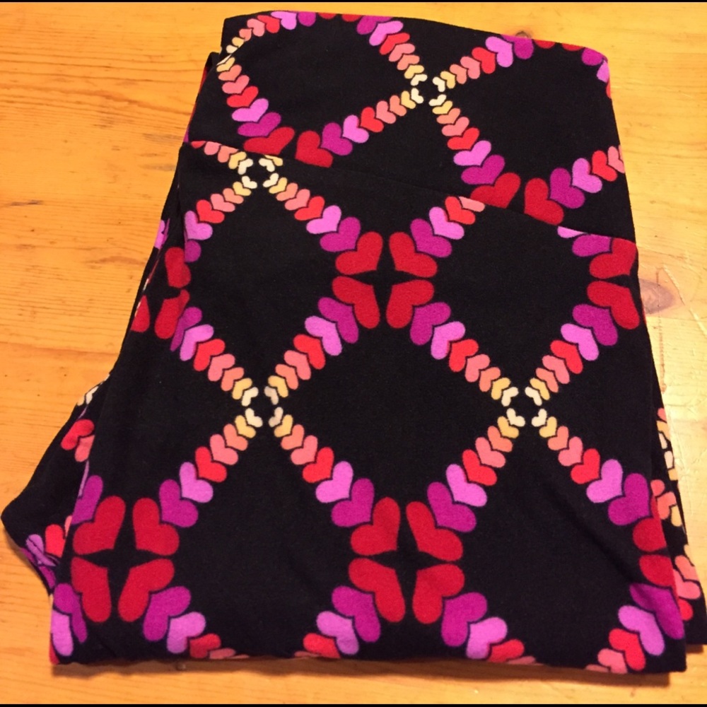 BNWT LULAROE VALENTINES ❤ OS LEGGINGS 🌹🌹🌹