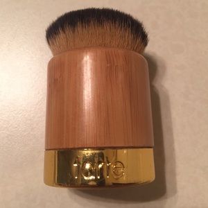 Tarte Airbuki Bamboo powder foundation brush