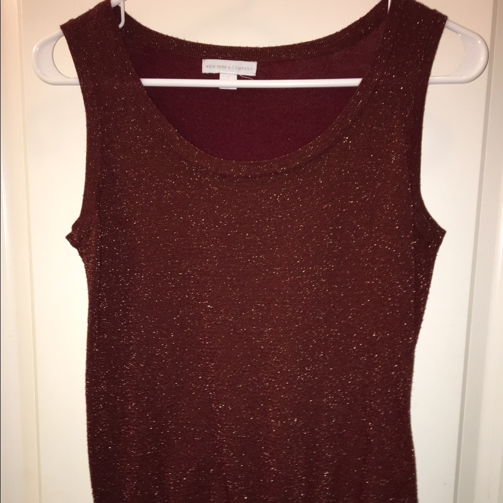 *** SOLD  *** NY&Co Maroon tank