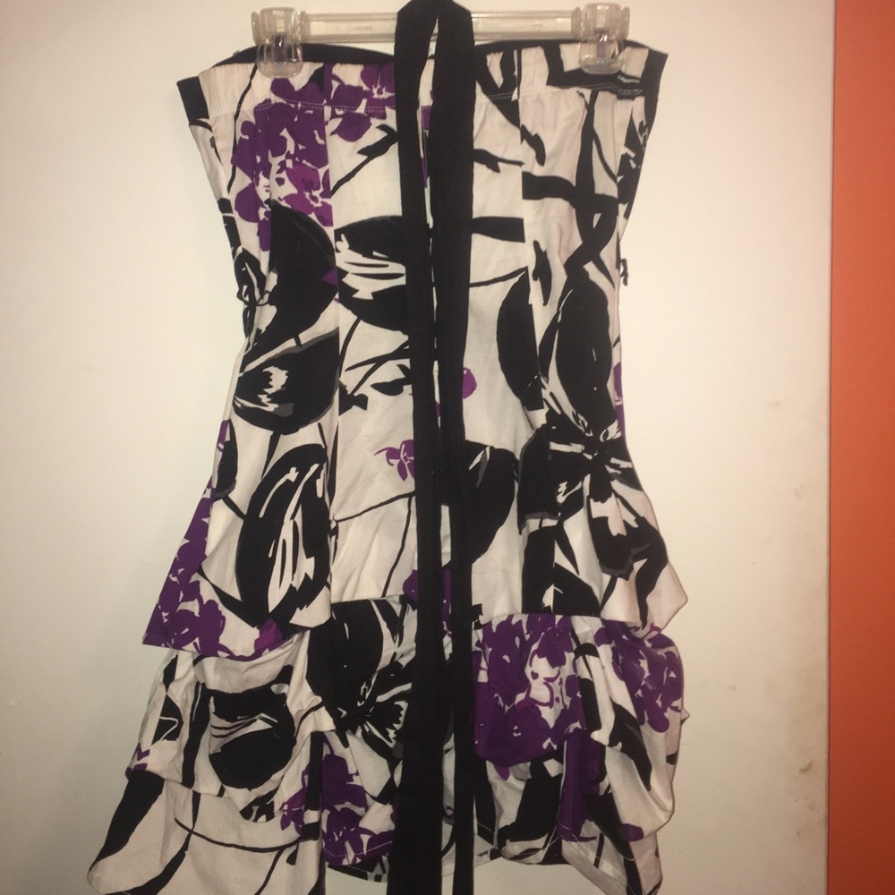 Dress - Picture 2 of 4