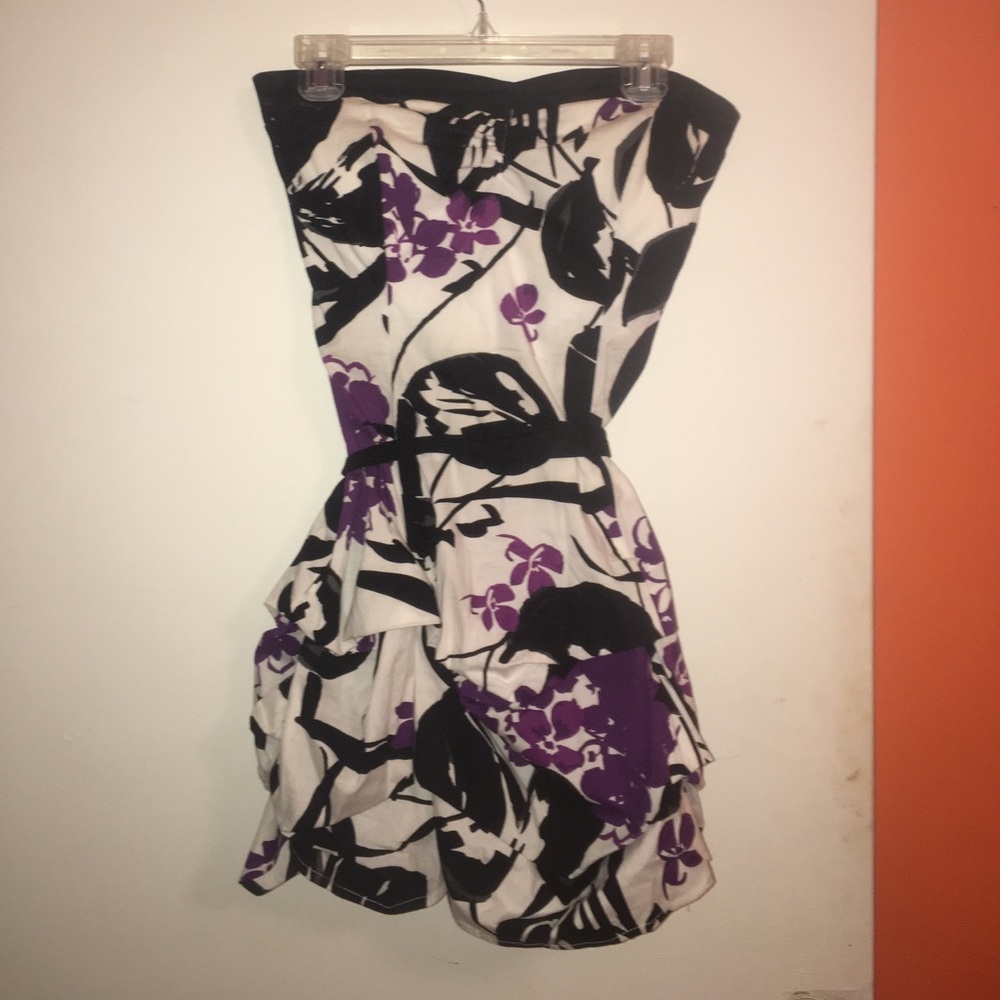 Dress - Picture 3 of 4