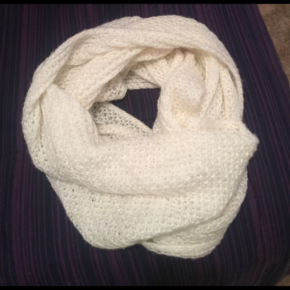 Knit Cream Colored Scarf