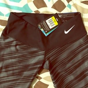 Brand new Falcons Nike workout leggings