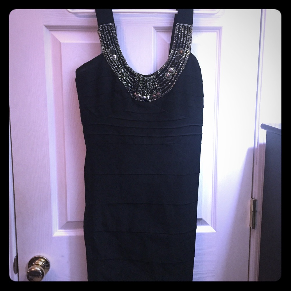 NEW- Maurice's Black Formal Dress- Very Slimming!