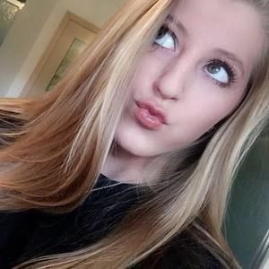 Meet your Posher, Maddie