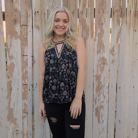 Meet your Posher, Lauran - Picture 1 of 1