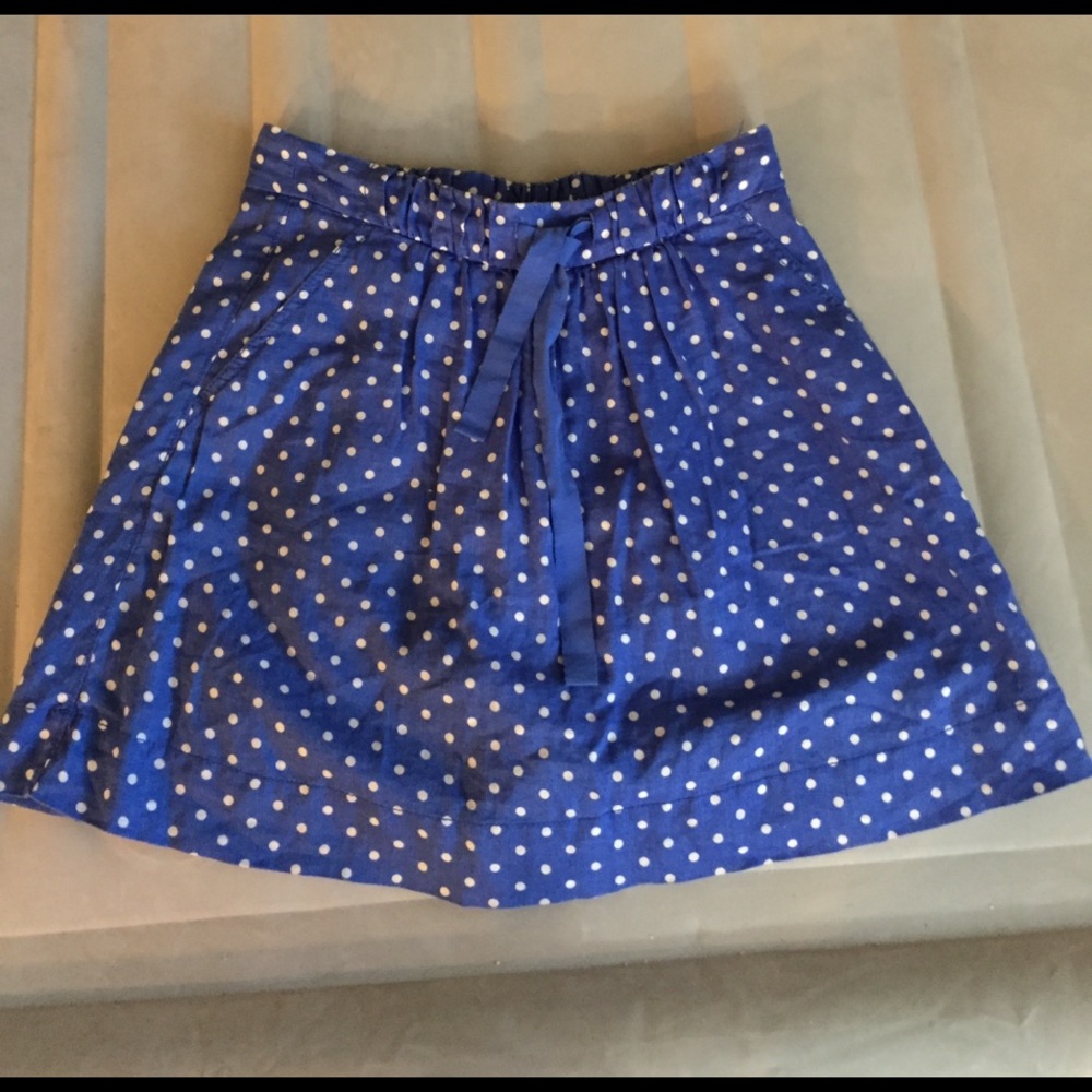 JCrew skirt! Size 2, blue w/ white polka dots