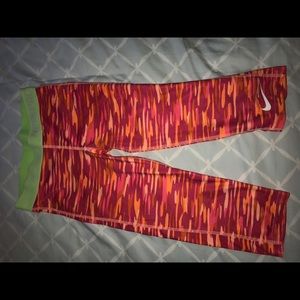 Nike Pro capris