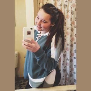 Meet your Posher, Leah