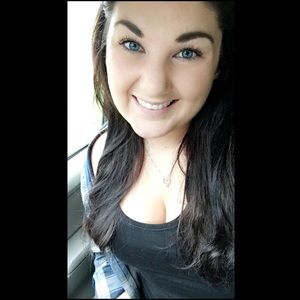 Meet your Posher, Kelsey