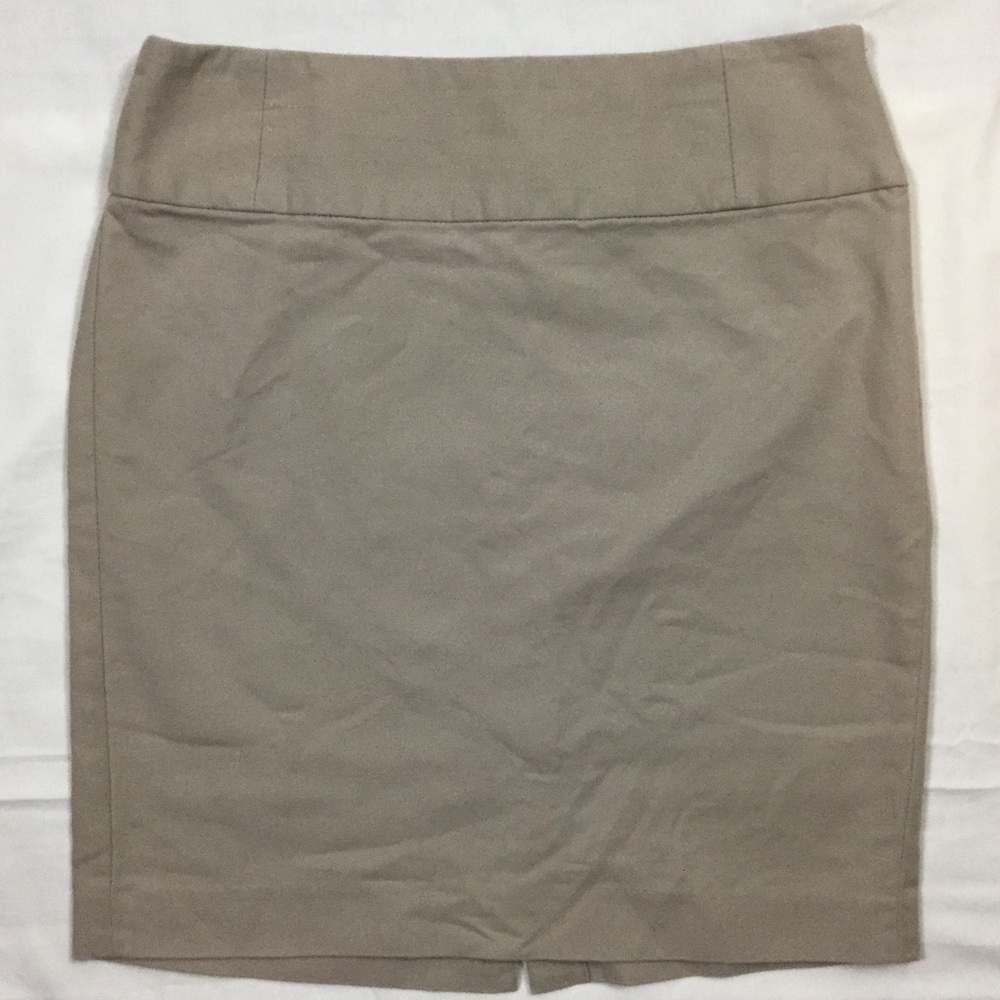 Banana Republic khaki skirt size 6
