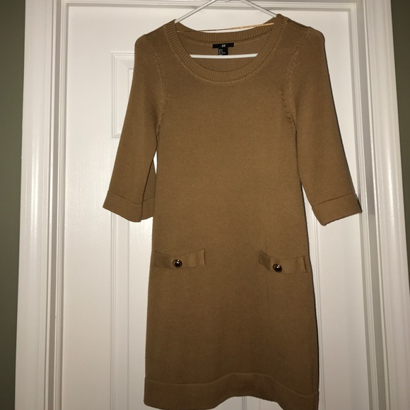 Tan sweater dress with gold buttons - Picture 3 of 3