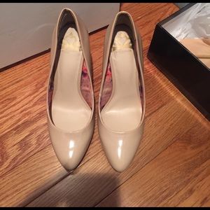 Cute pair of shoes for anyone interested!