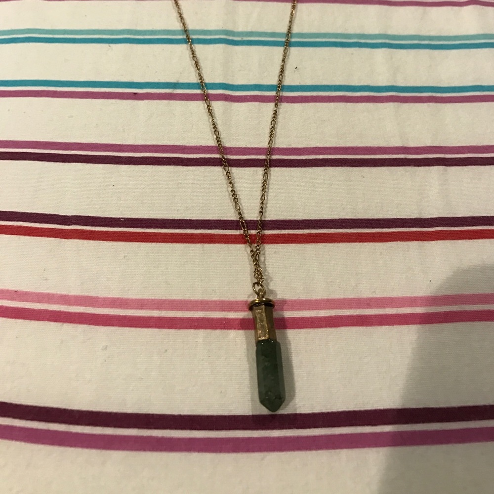 Long necklace with green stone