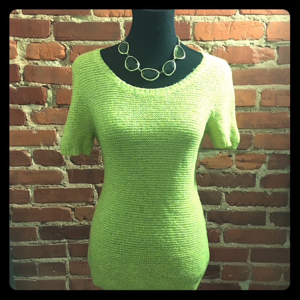 Bright lemon short sleeved stylish sweater