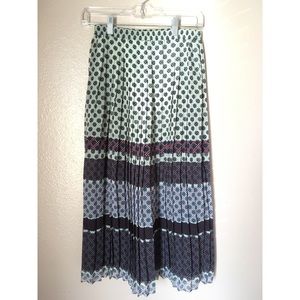 Anthropologie San and Soni skirt.