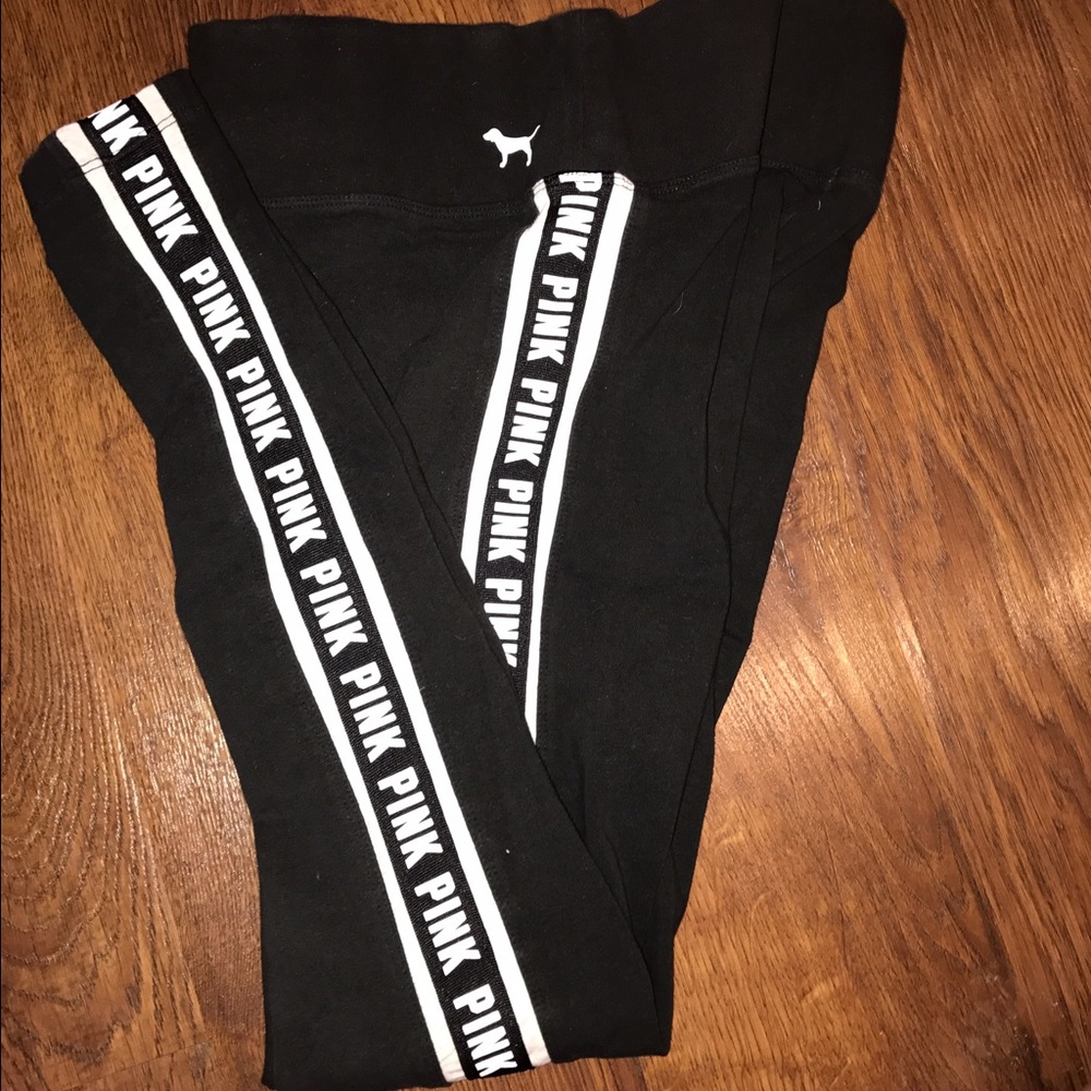 PINK Leggings with logo along leg - full length
