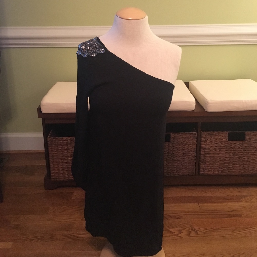 Everly One Shoulder Dress