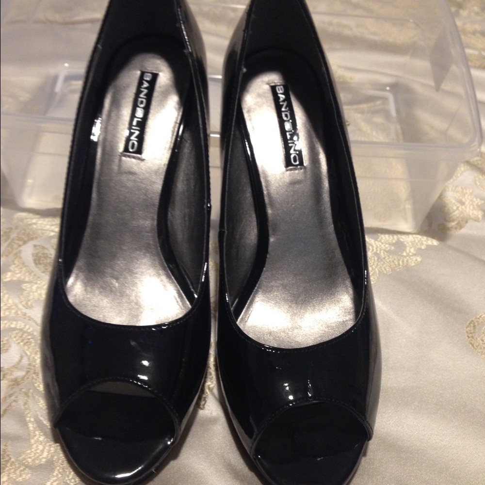 Women's BANDOLINO size 9. European 40. Like New