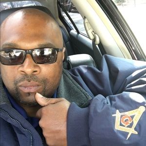 Meet your Posher, Eric