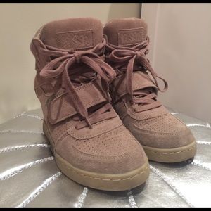 ASH BOWIE WEDGE SNEAKER SIZE 38 (US SIZE 8)