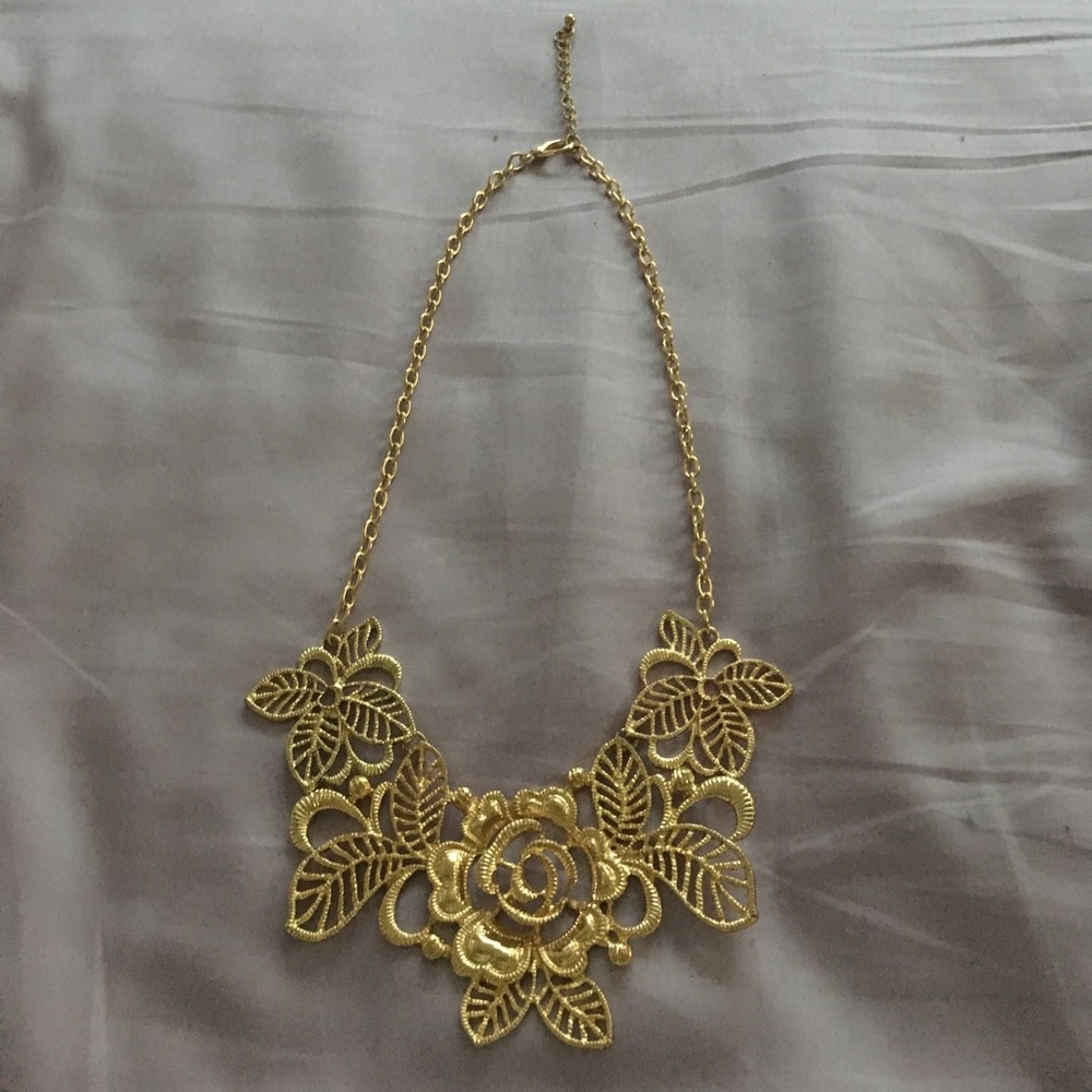 Floral statement necklace