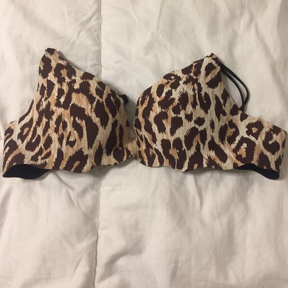 VS Very Sexy Secret Embrace bra size 34B