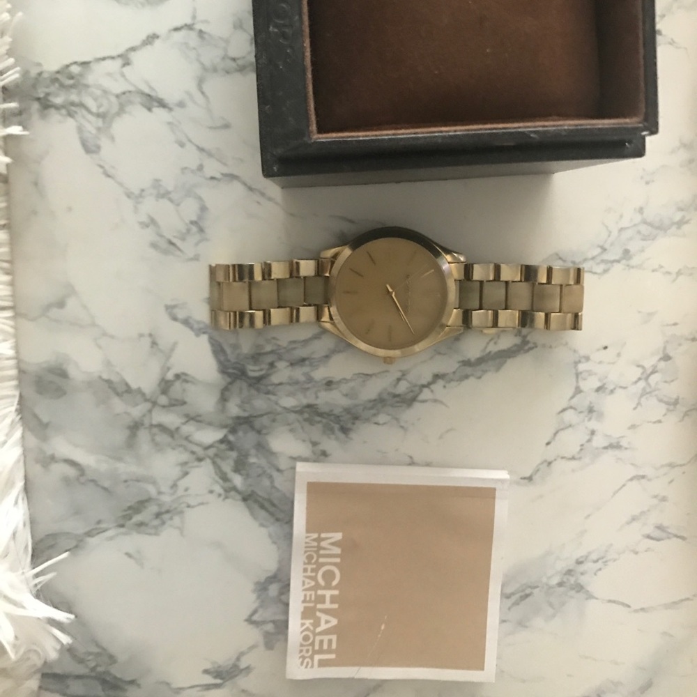 MICHAEL KORS WATCH*