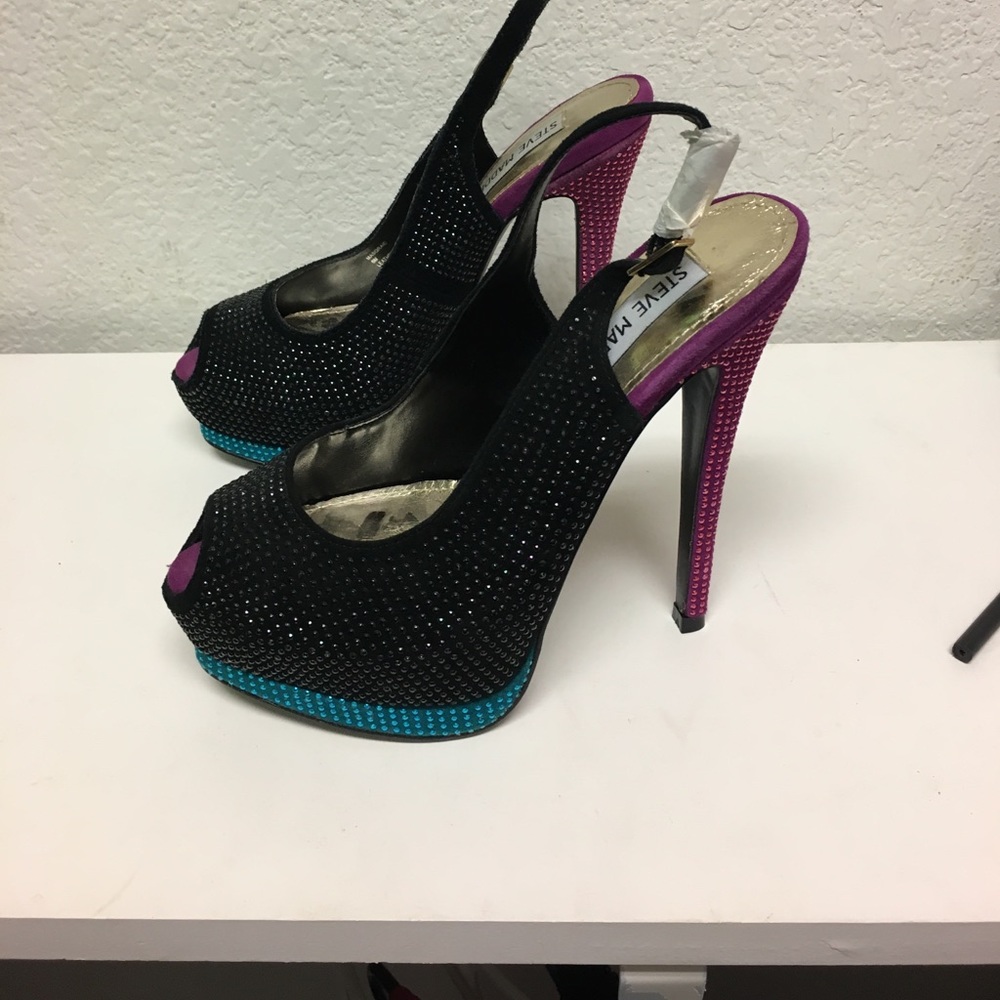 Steve Madden Masqraid