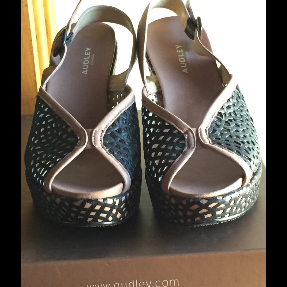 Audley wedges